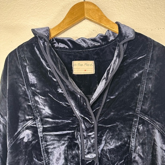We The Free Luxy Velvet Women's Top Medium - Picture 4 of 9